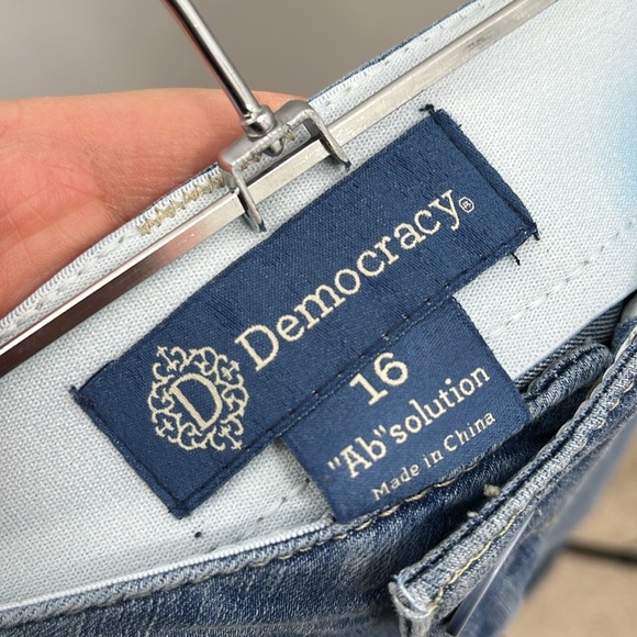 Democracy Women's Ab Solution 5" Short Blue‎ size 16 - Picture 4 of 10